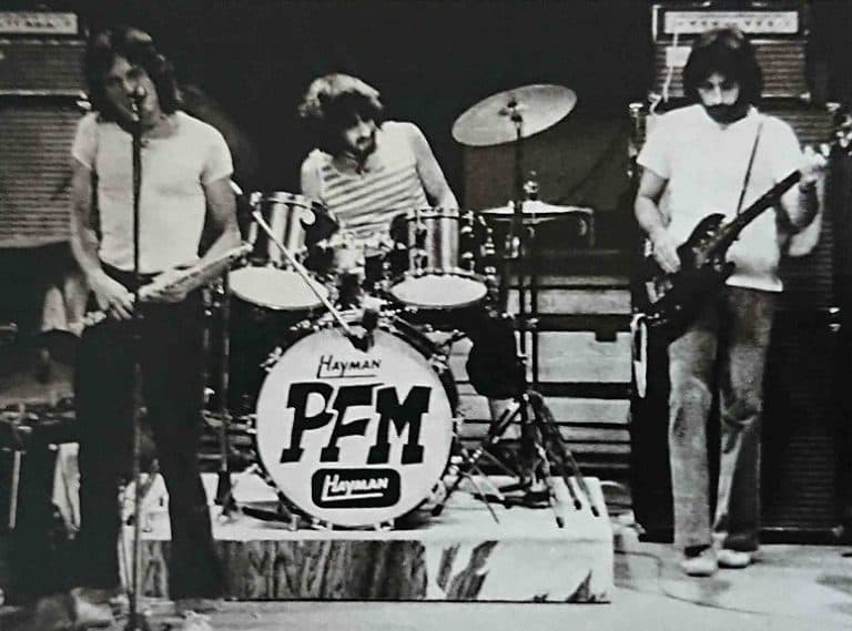 1280px-PFM_1976