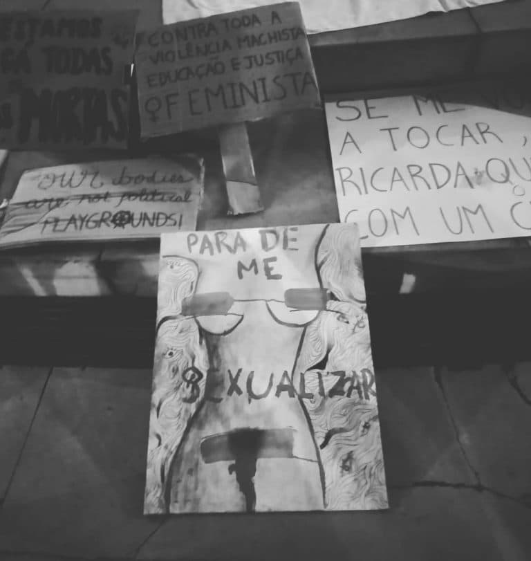 Imagem de um artigo secundário