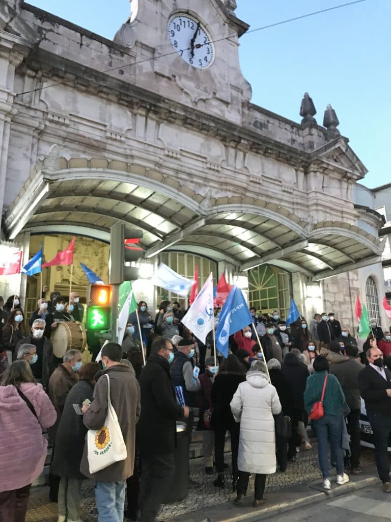 Imagem de um artigo secundário