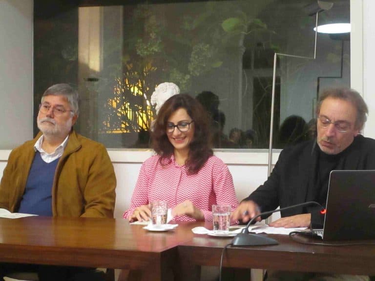Imagem de um artigo secundário