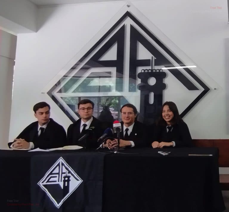 Conferência de Imprensa