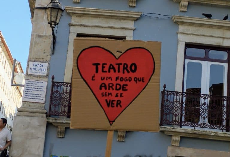 Imagem de um artigo secundário