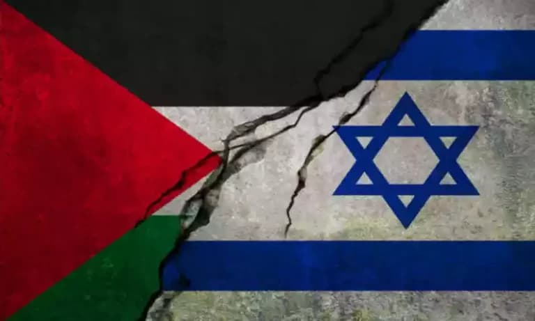 bandeira-dividida-ao-meio-pela-diagonal-por-uma-rachadura-tendo-a-metade-de-cima-parte-da-bandeira-da-palestina-em-vermelho-preto-branco-e-verde-e-na-parte-de-baixo-a-bandeira-de-i_1_97140